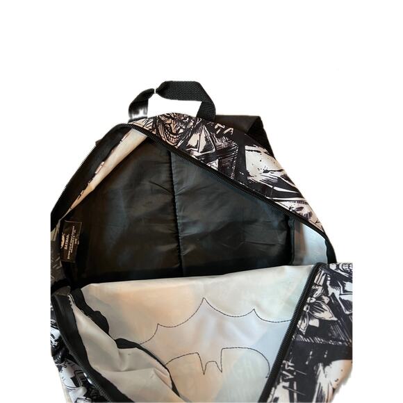 Batman Dark Knight School Backpack - Picture 3 of 3